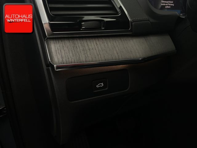 Volvo XC90 B5 D PLUS DARK 7SITZ+AHK+LUFT+MEMO+SITZKLIM