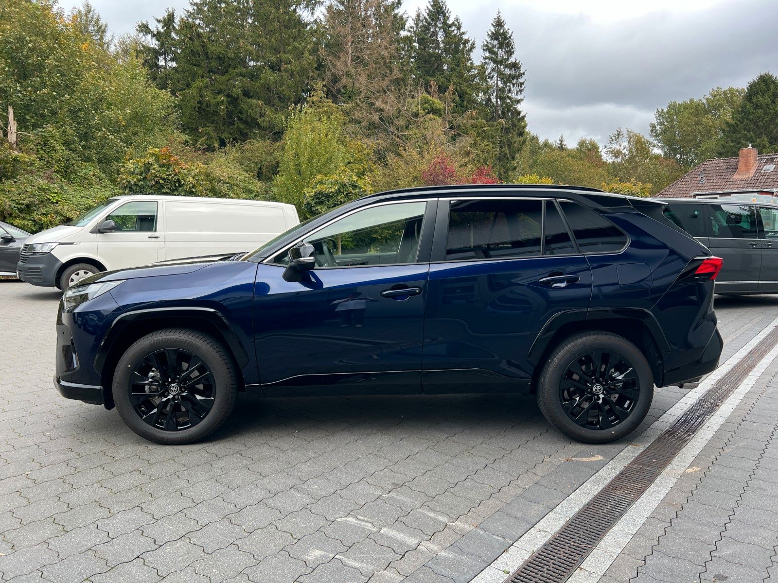 Toyota RAV 4 2.5 Hybrid 4x2 Style VOLL JBL+360°+LEDER
