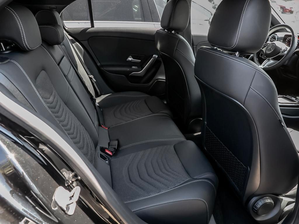 Mercedes-Benz A 180 Progressive Advanced Plus Black - Samsaru's Car Outlet