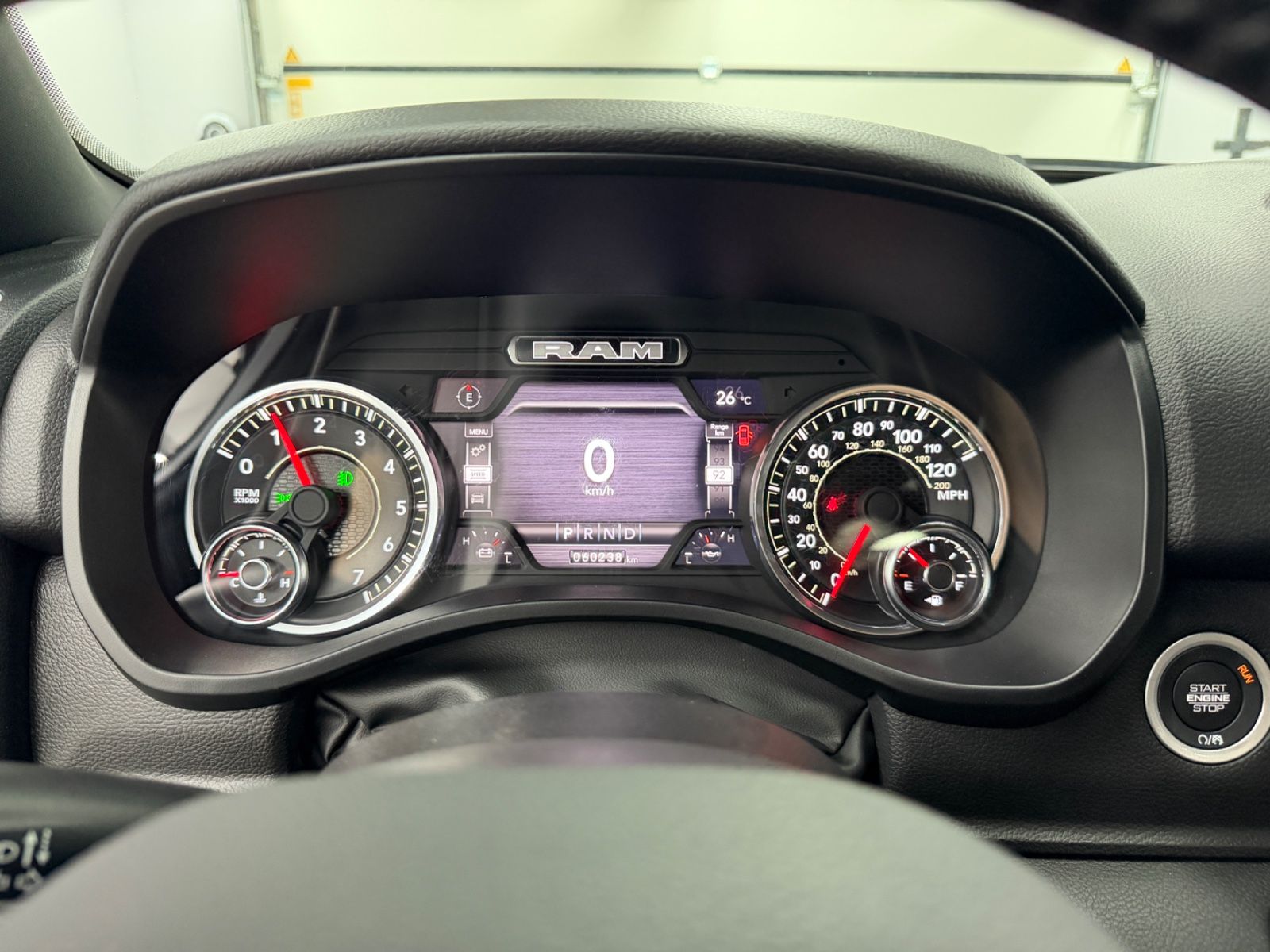 Dodge RAM 1500 5.7 4x4 eTORQUE Bigh. Crew./12"Display/