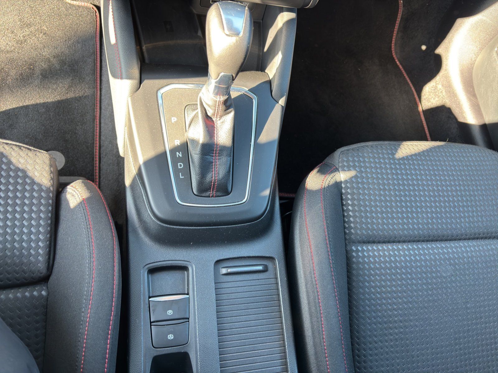 Ford Focus 1.0 Ecoboost ST-Line X #Winterpaket