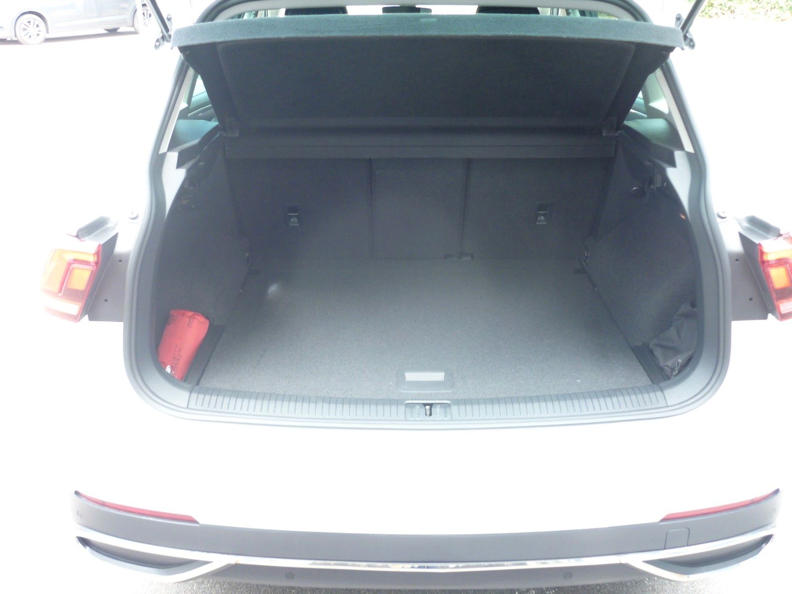 Volkswagen Tiguan 1.5 TSI Active - Samsaru's Car Outlet