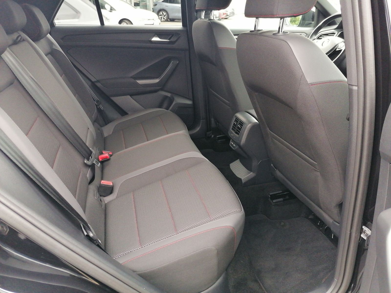 Volkswagen T-ROC Sport TSI - Samsaru's Car Outlet