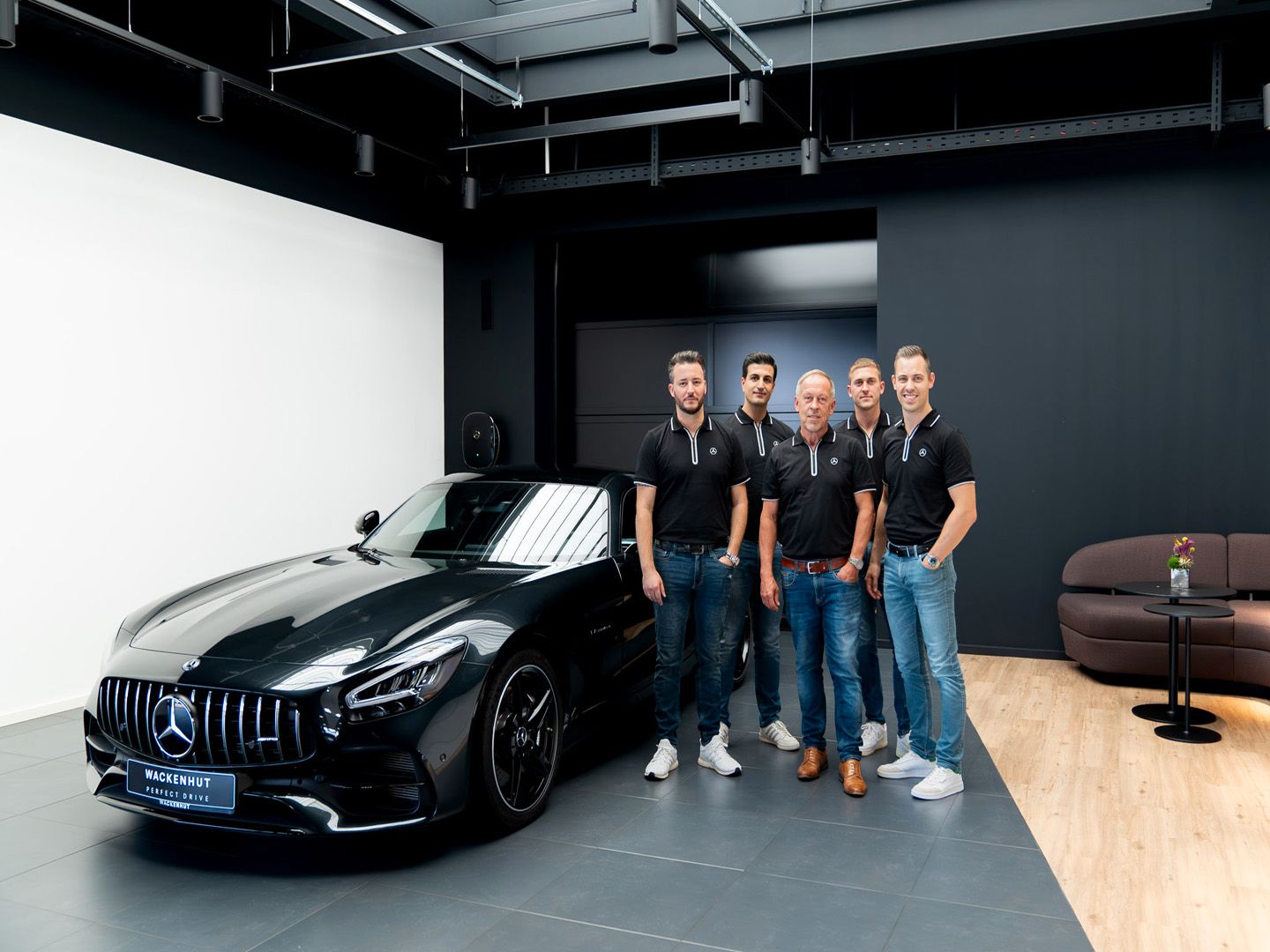 Mercedes-Benz GLC 300 4M EDITION AMG 20''NIGHT PANO AHK DISTR