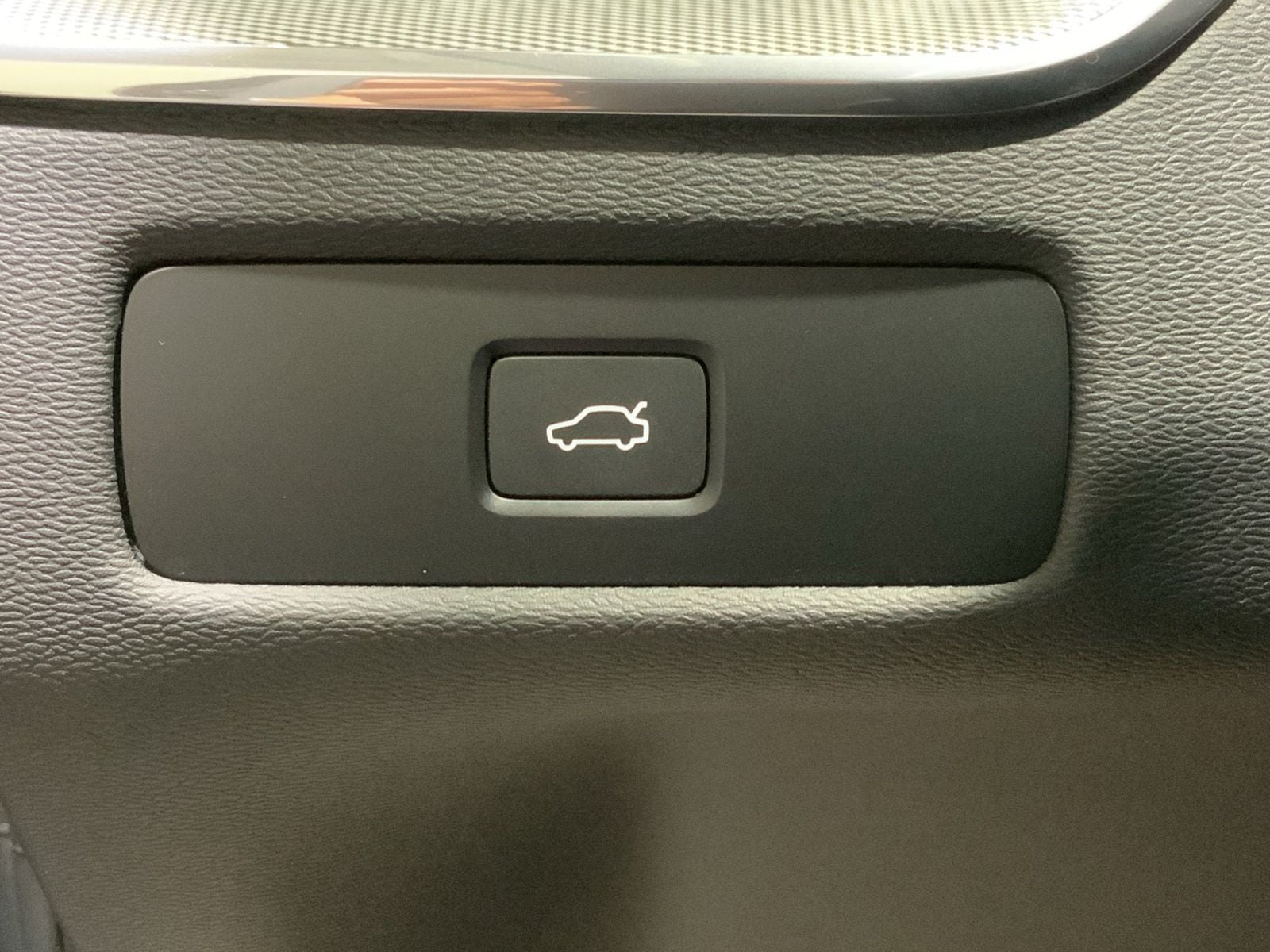 Volvo XC 60 B4 Plus Dark | 360° | Harman-Kardon | Pano