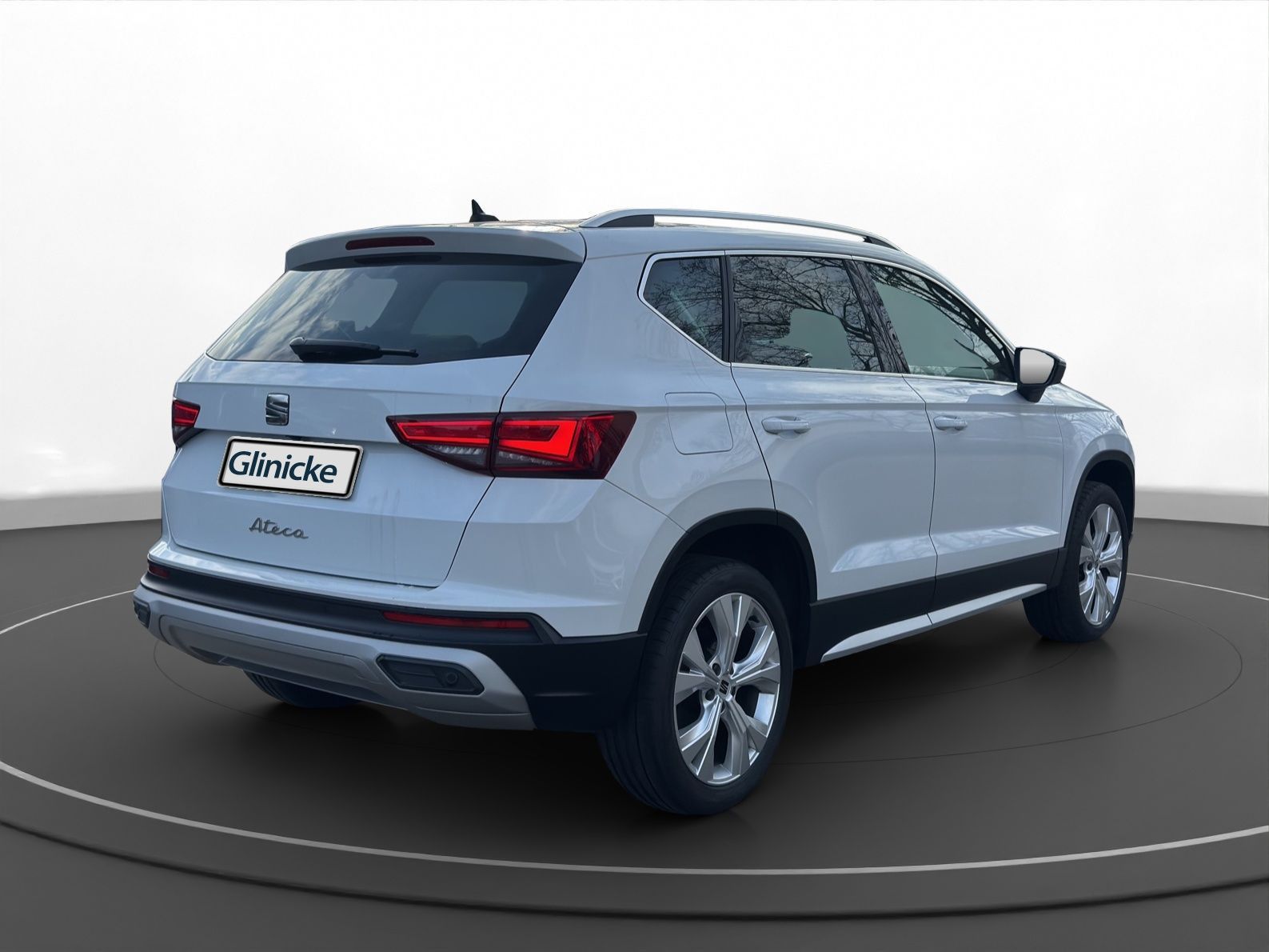 Seat Ateca 1.5 TSI Xperience AHK LED LM 18" Navi 360°