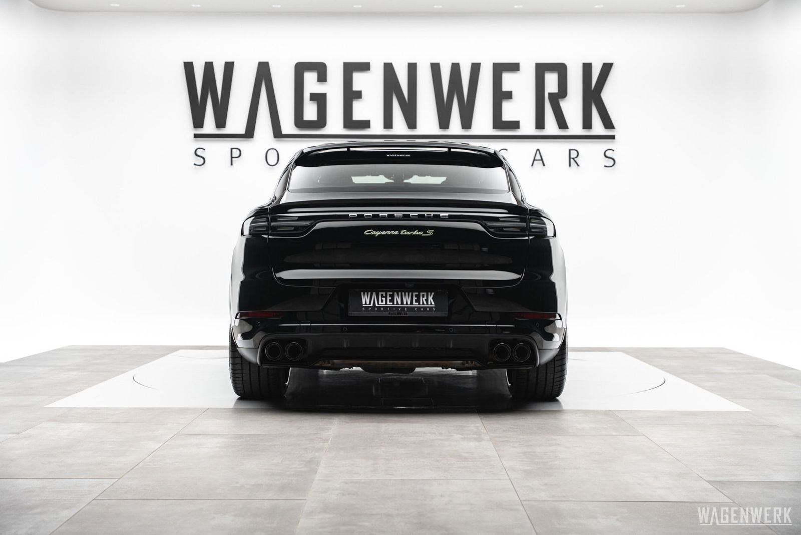 Porsche Cayenne Coupé Turbo S E-Hybrid MASSAGE AHV INNOD