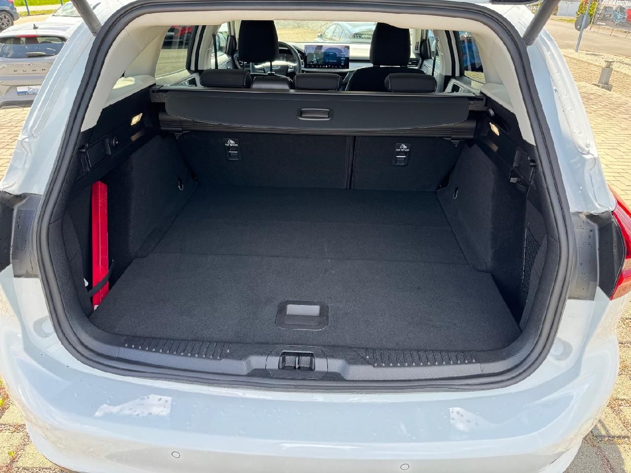 Ford Focus Turnier Titanium AUTOMAT., LED, NAVIGATION
