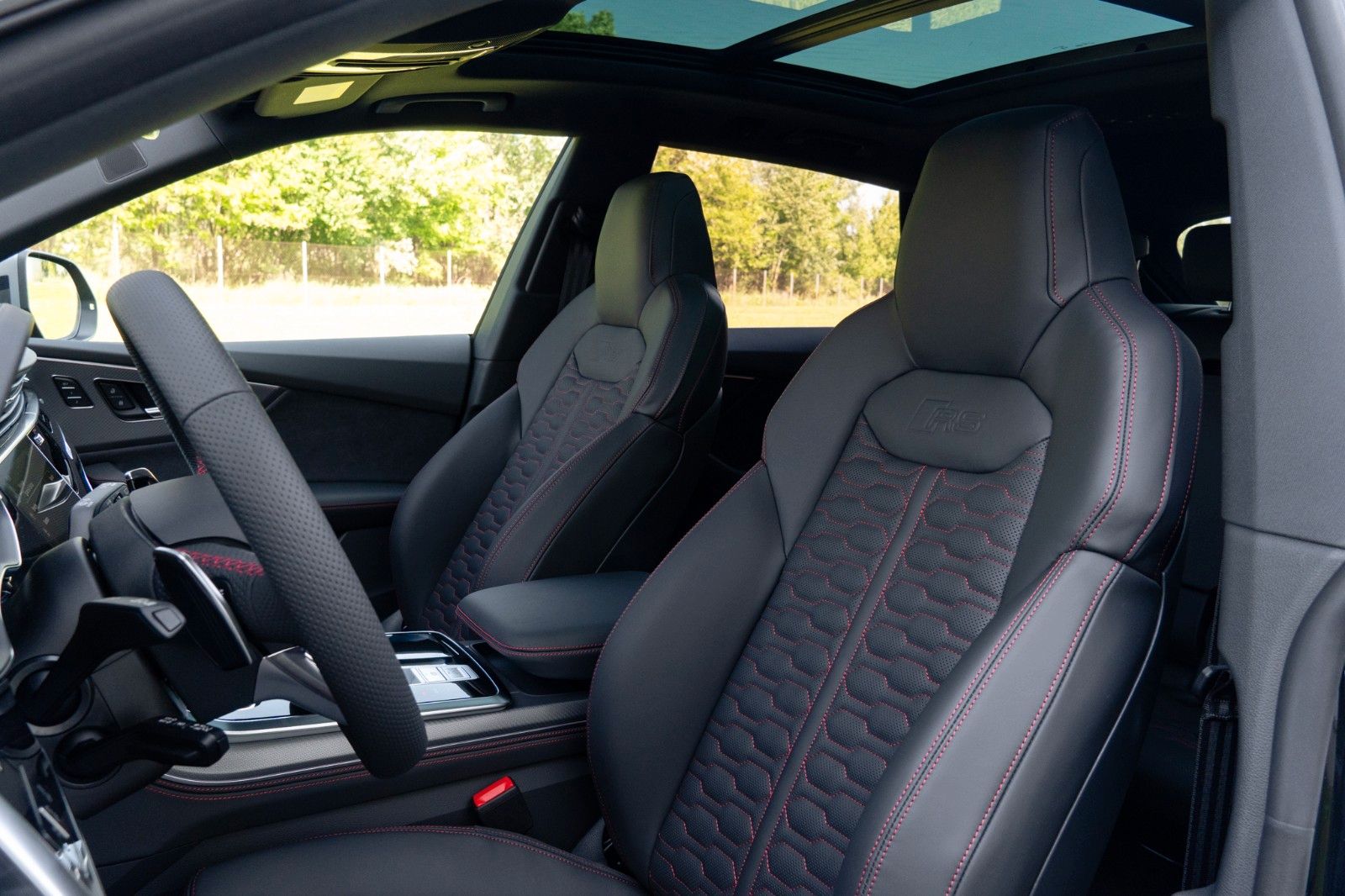 Audi RS Q8 PERR.MATRIX.KERAMIK.360.B&O.PANO.LUFTF.AHK