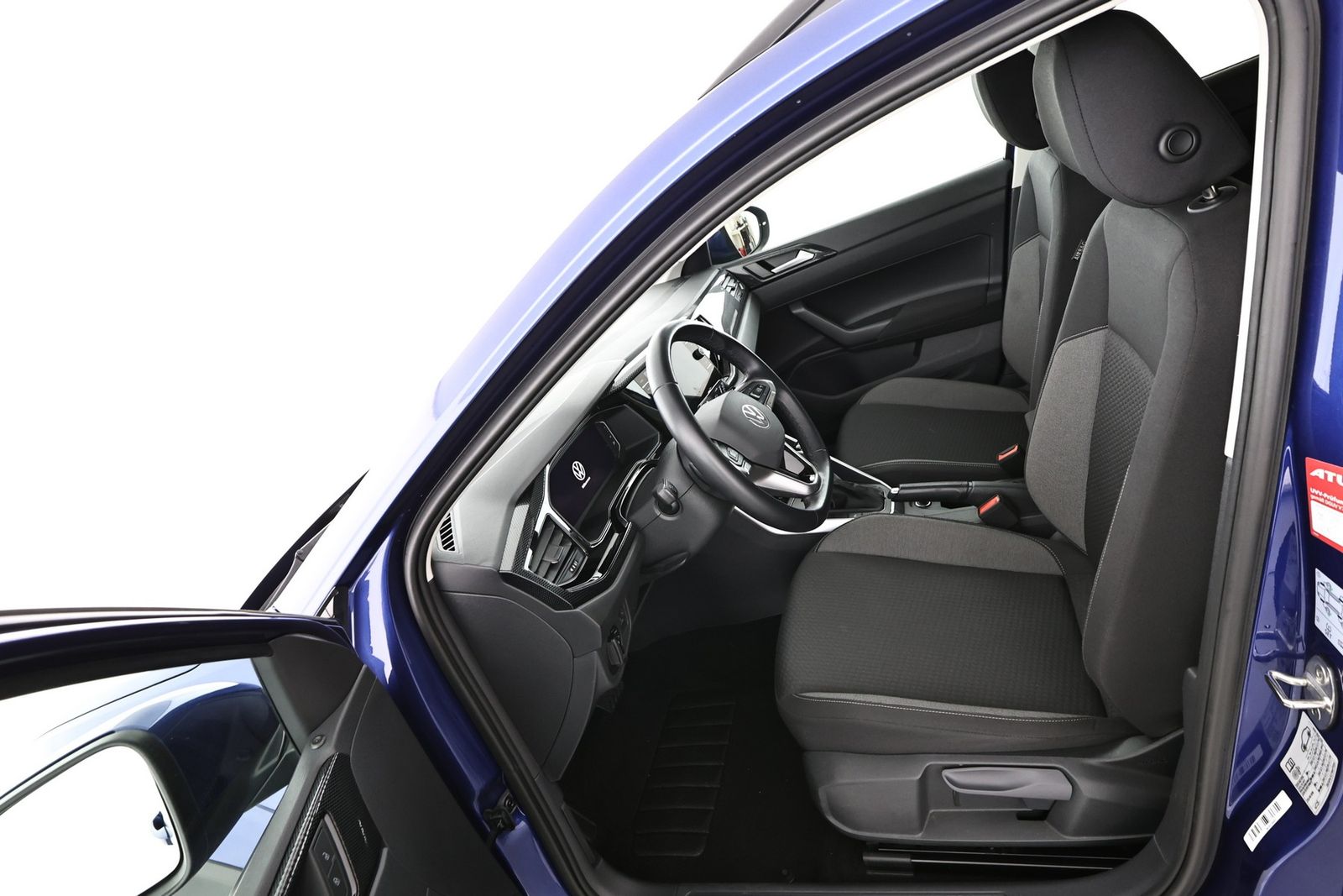 Volkswagen Taigo 1.0 TSI Life - Samsaru's Car Outlet