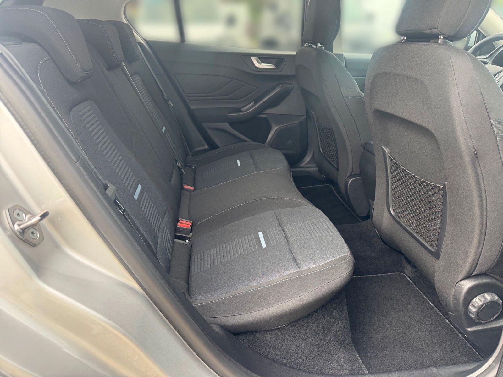 Ford Focus 1.0 HYBRID Aut. Active X |GJR|ERGO-Sitz|