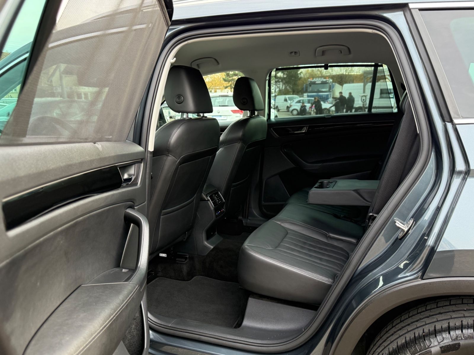 Skoda Kodiaq L&K 4x4*360° Kamera+ACC+AHK+Canton*