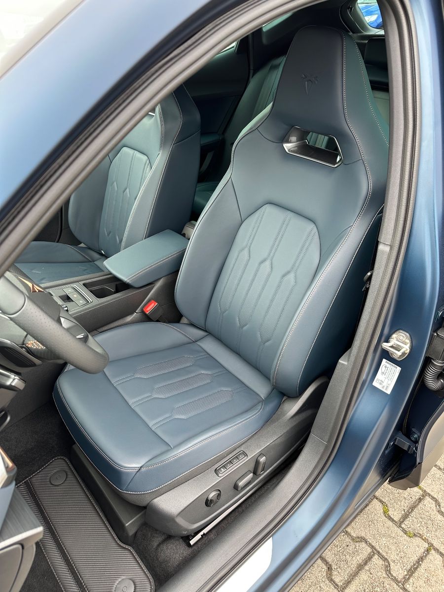 Cupra Formentor VZ5 4Drive - Samsaru's Car Outlet