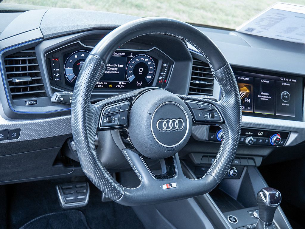 Audi A1 Sportback 30 1.0 TFSI S line KAMERA ACC LED