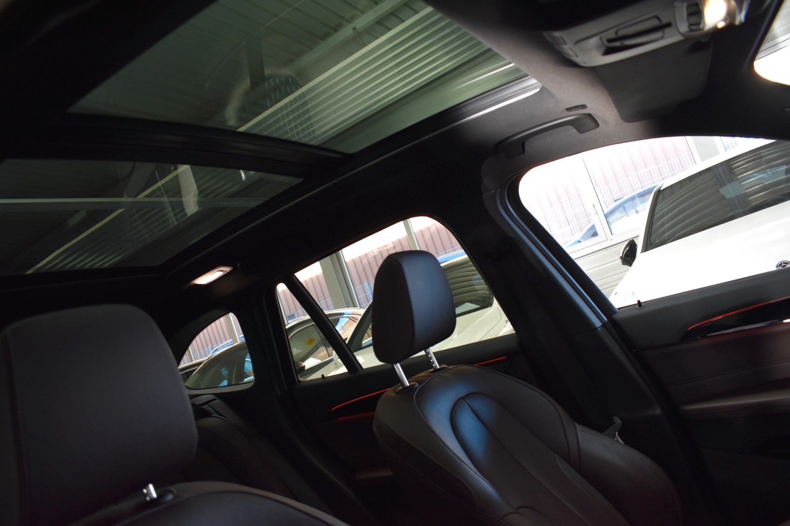 BMW X1 xDrive 25 d M SPORT - Samsaru's Car Outlet