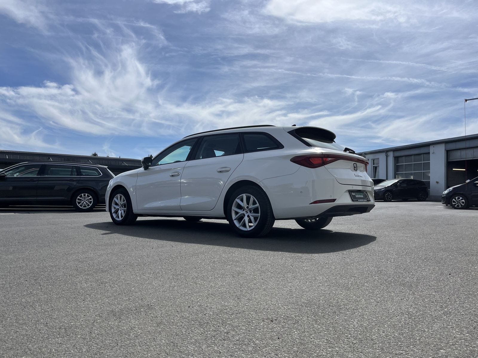 Seat Leon SP 2.0 TDI DSG Style 141€ m.20% Anz.AHK Nav