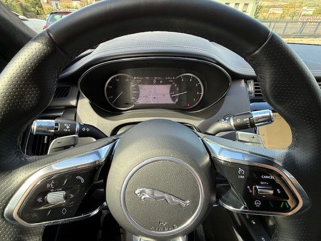 Jaguar E-Pace R-Dynamic Black AWD/ACC/Anhängerkupplung