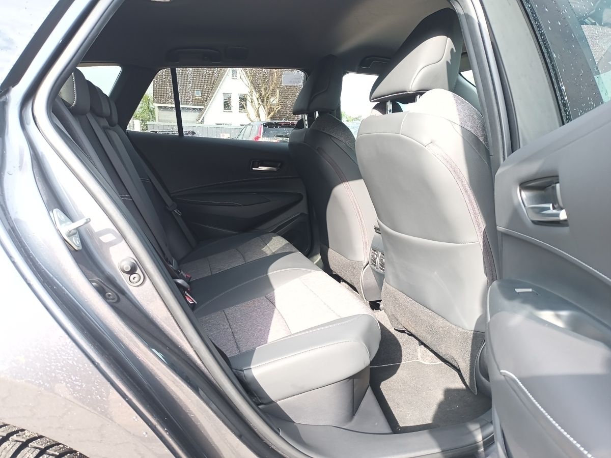 Toyota Corolla 1.8 Hybrid TS Team D*CARPLAY+KLIMA+LED+D