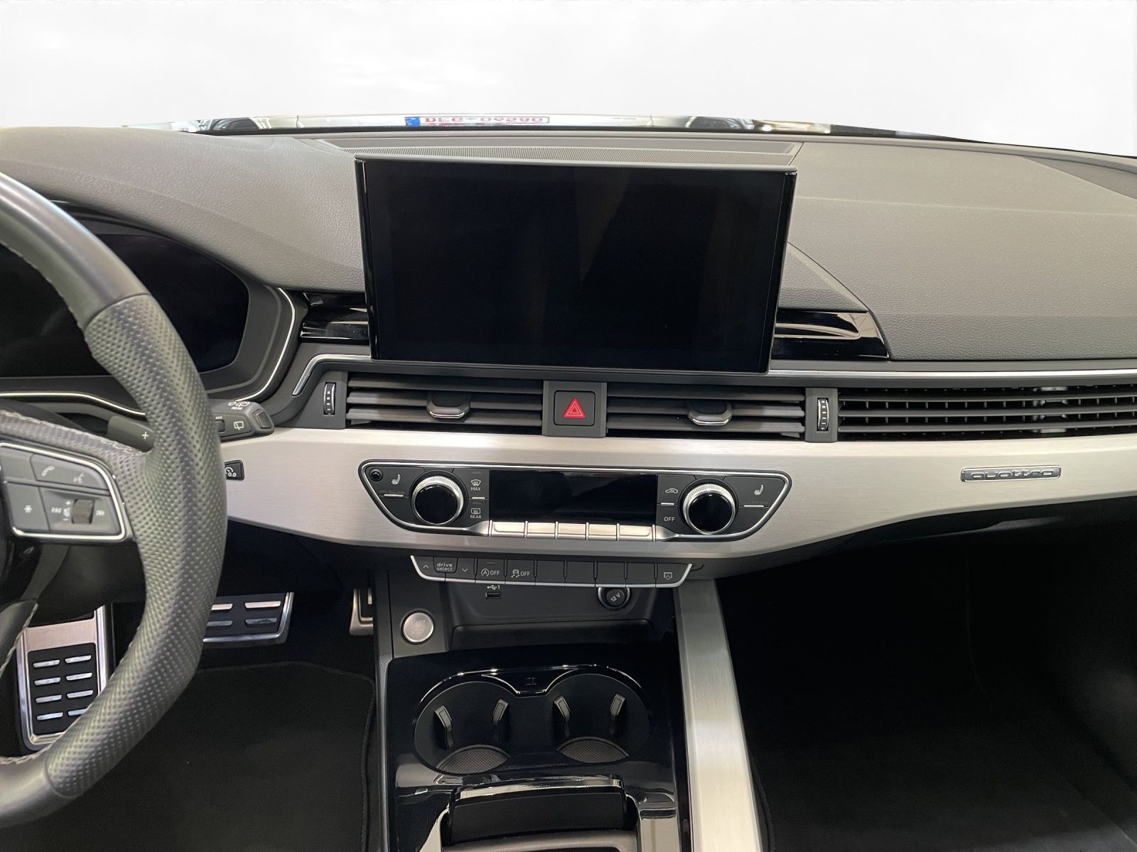Audi A4 Avant 50 TDI quattro S line - Samsaru's Car Outlet