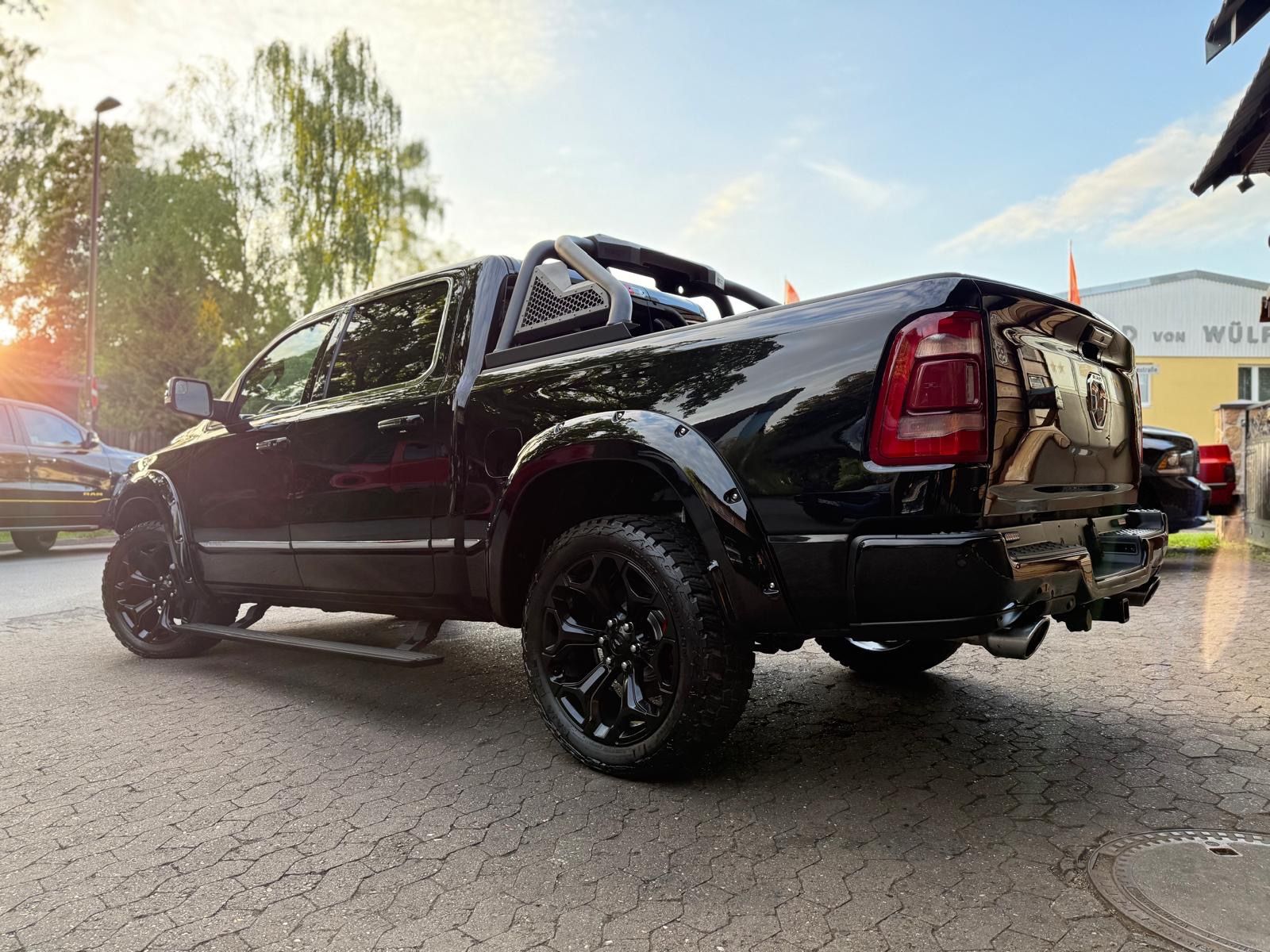 Dodge LIMITED*LUFT*360KAMERA*LPG*OFFROAD*BÜGEL*AHK*NAV