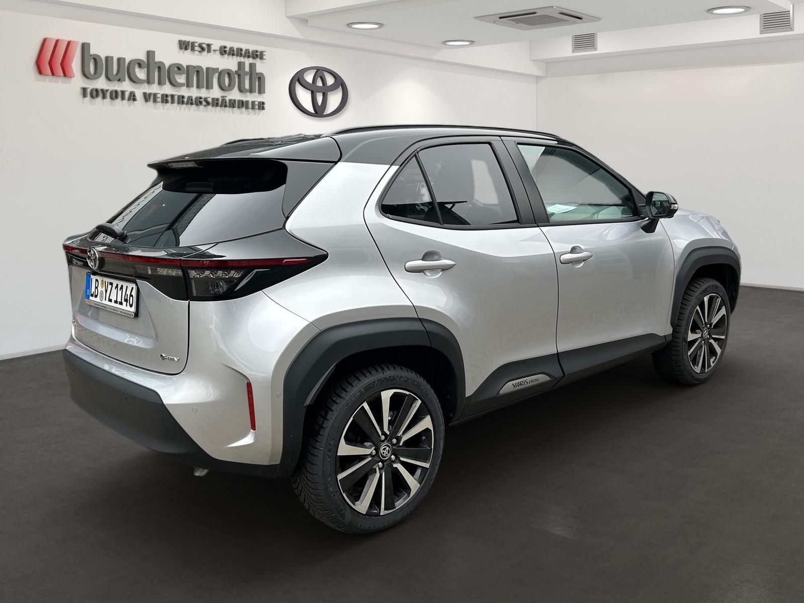 Toyota Yaris Cross + Advanced Technik- Safety Paket + J