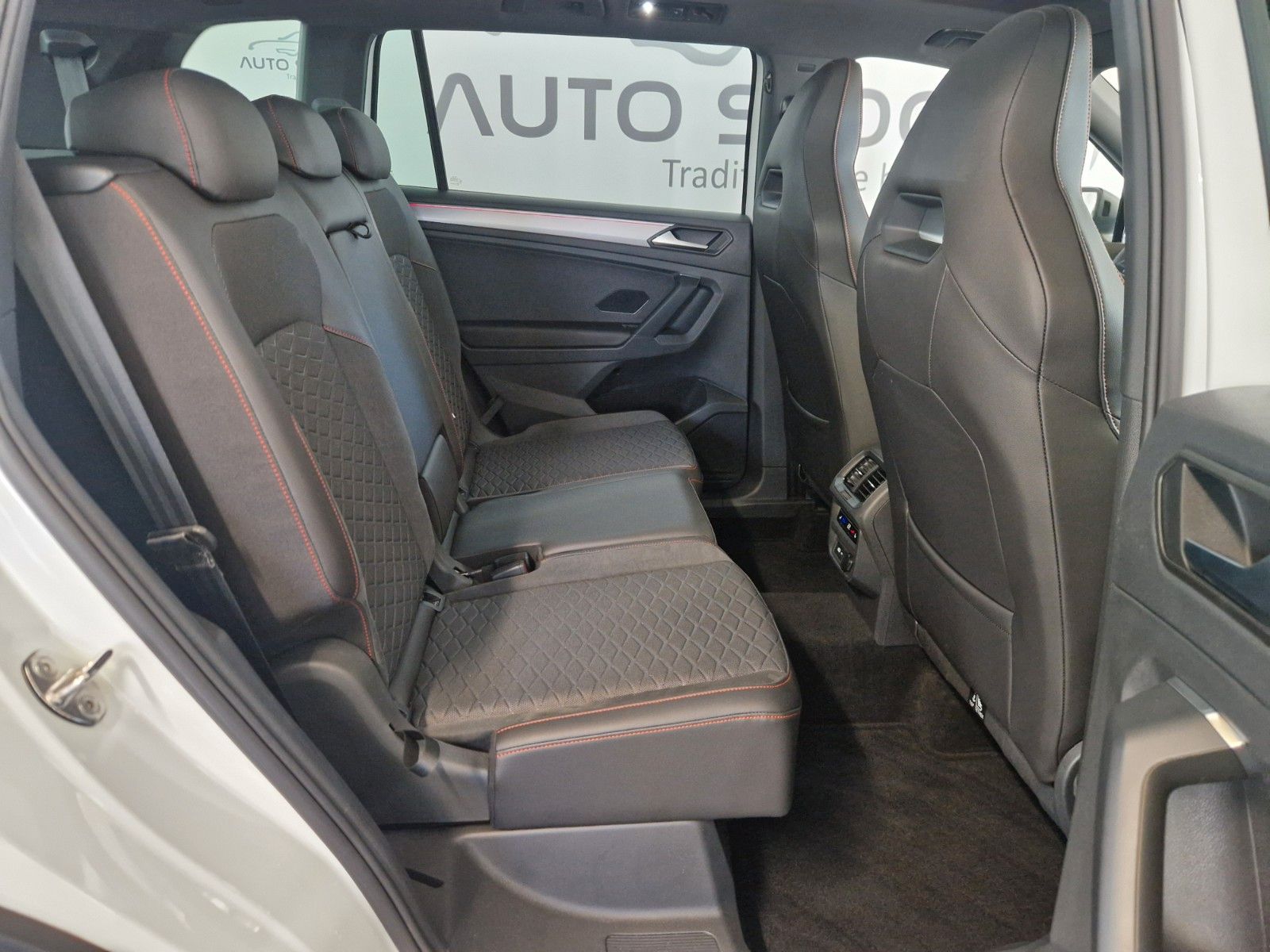Seat Tarraco FR 2.0 TDI 4Drive DSG beats AHK Standhei