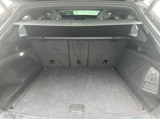 Volkswagen Touareg 3.0 TDI 4M R-LINE - Samsaru's Car Outlet