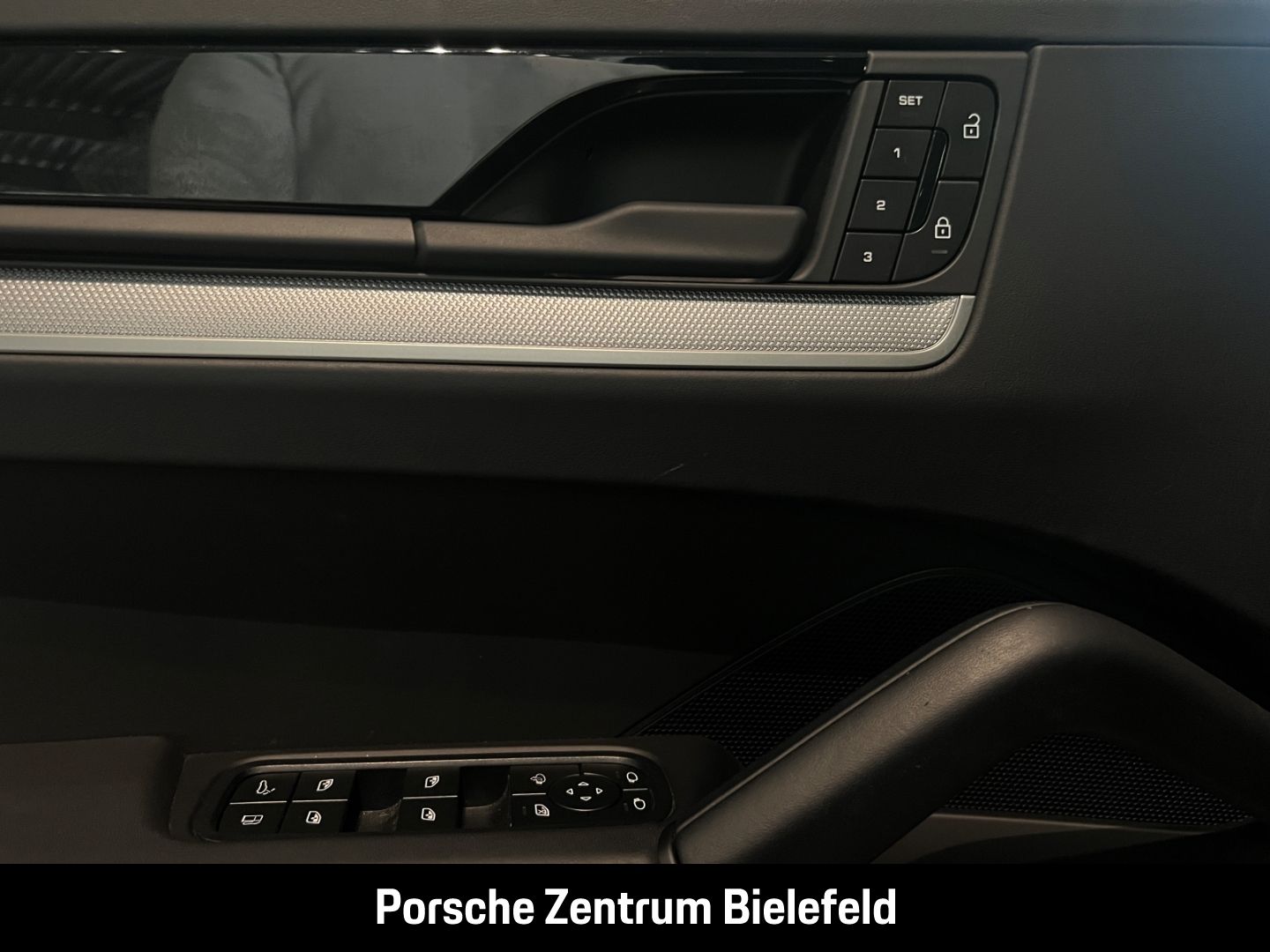 Porsche Cayenne E-Hybrid BOSE Sport Chrono Panoramadach