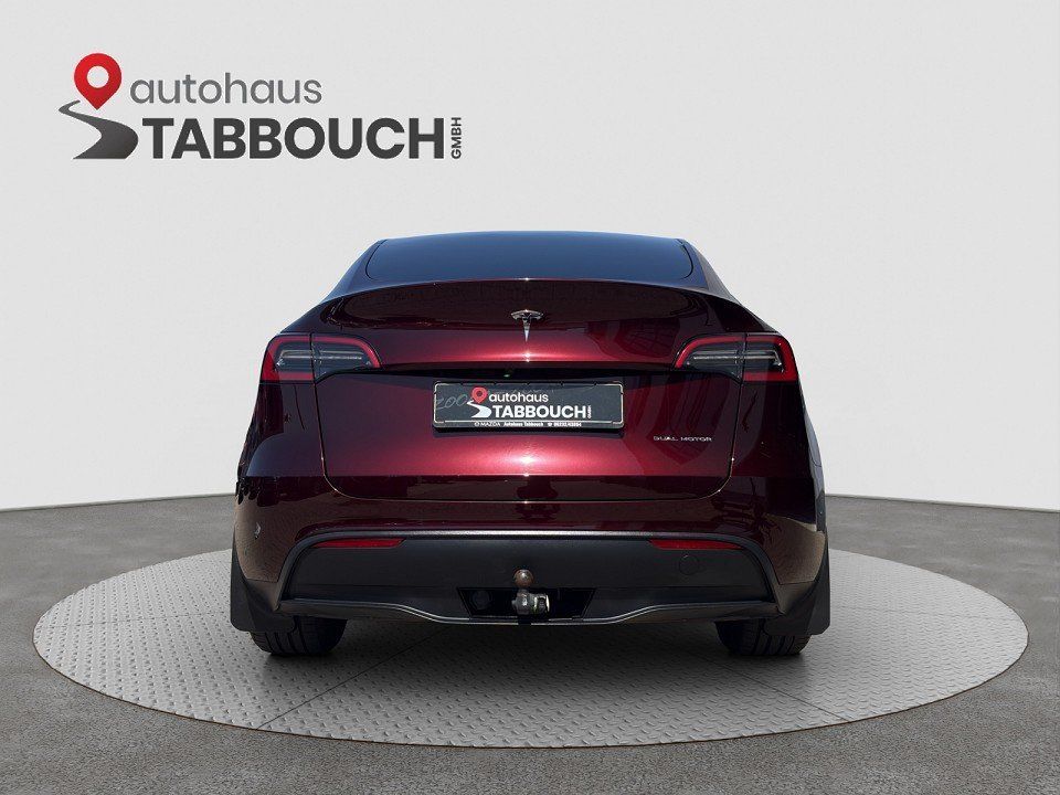 Tesla Model Y LONG RANGE+AHK+AWD+SPURWECHSEL+PANO