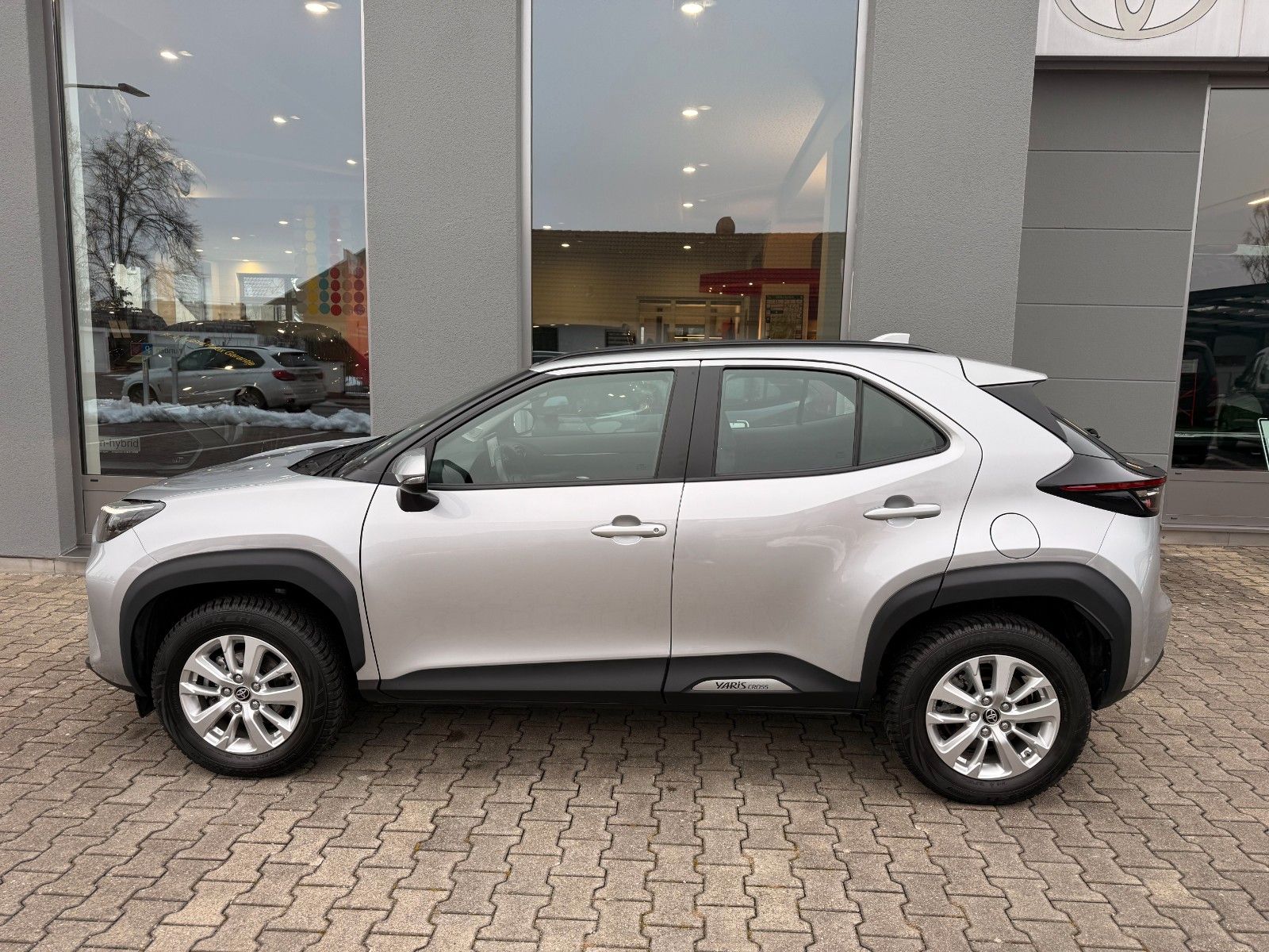 Toyota Yaris Cross 1.5l Hybrid*PDC,KAMERA,ACC,ALUFELGEN