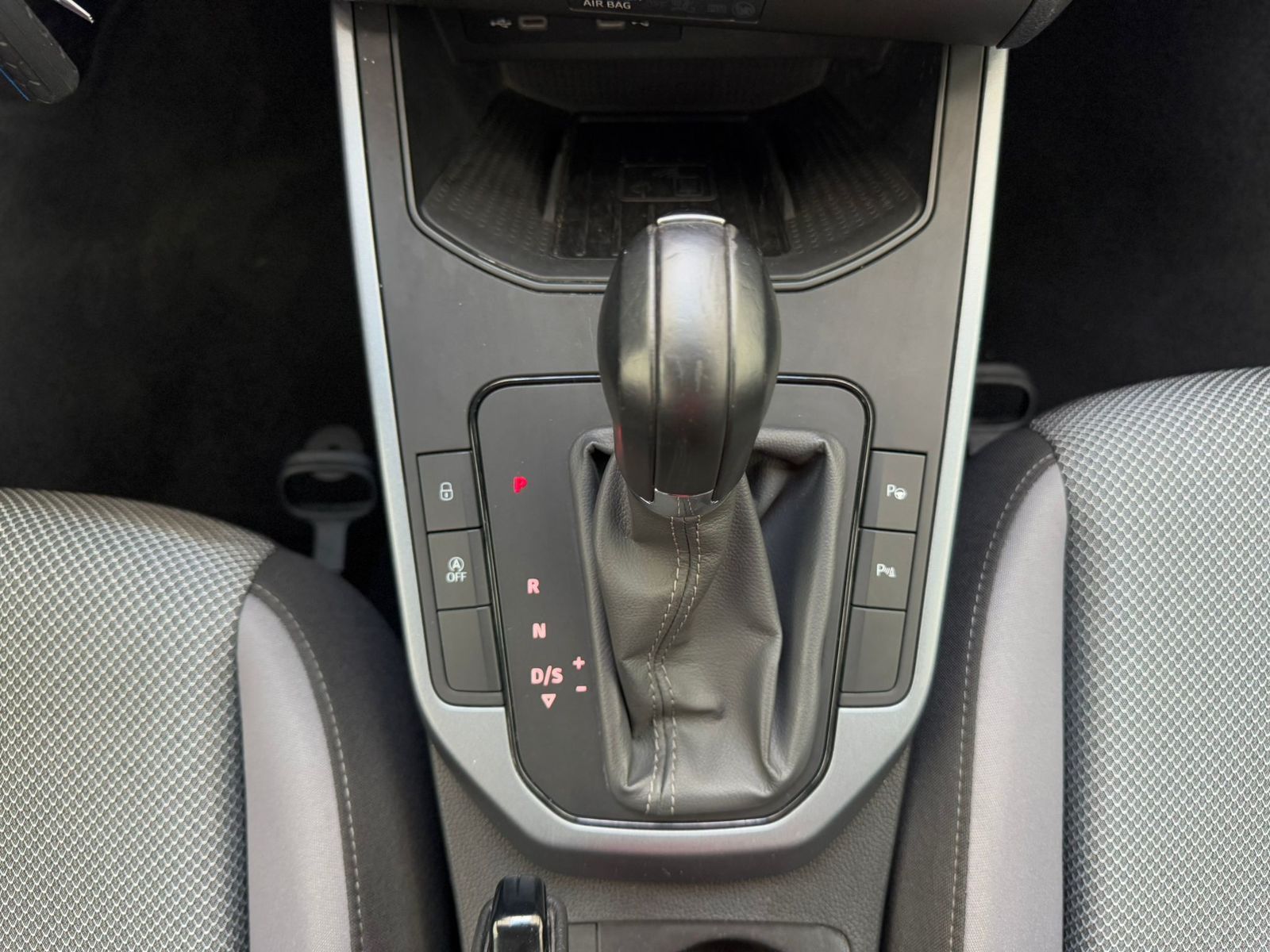 Seat Arona 1.0 TSI Style - Samsaru's Car Outlet
