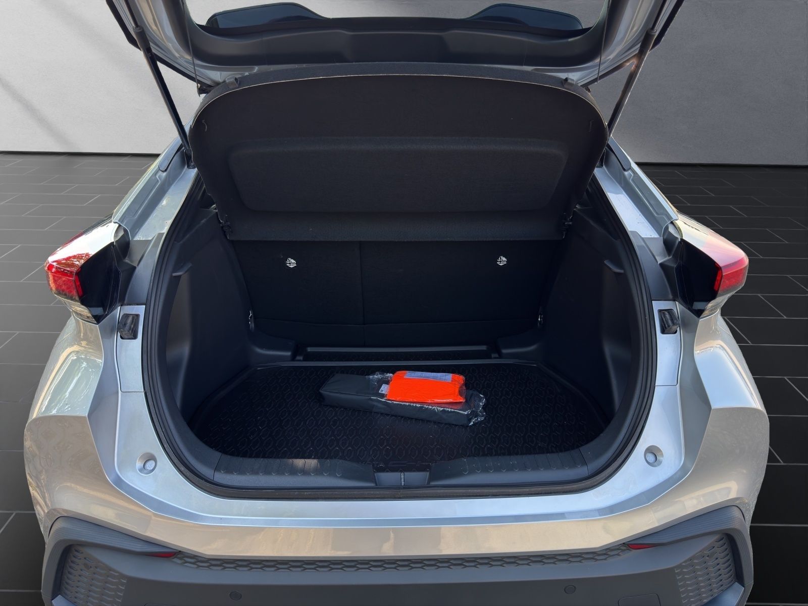 Toyota C-HR Hybrid Team D*Technik*CarPlay*Totwinkel*