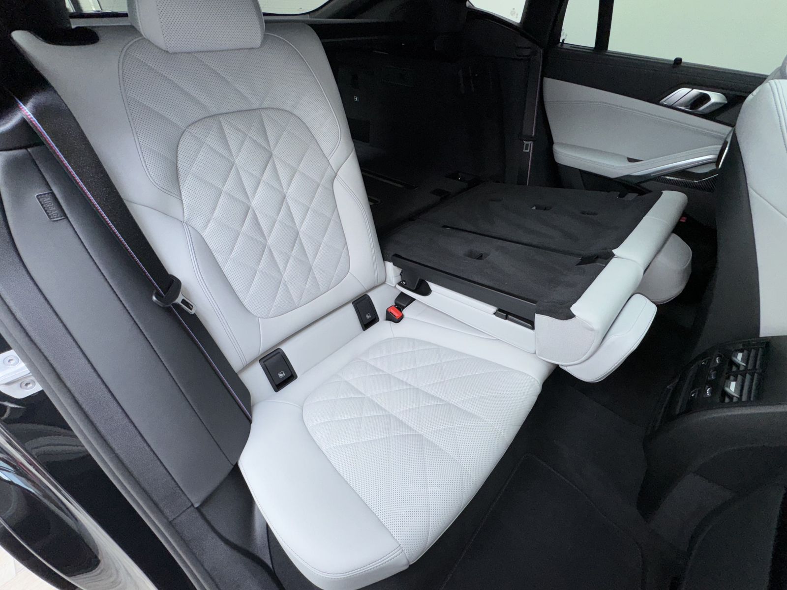 BMW X6 xDrive30d M Sport Pro - Samsaru's Car Outlet