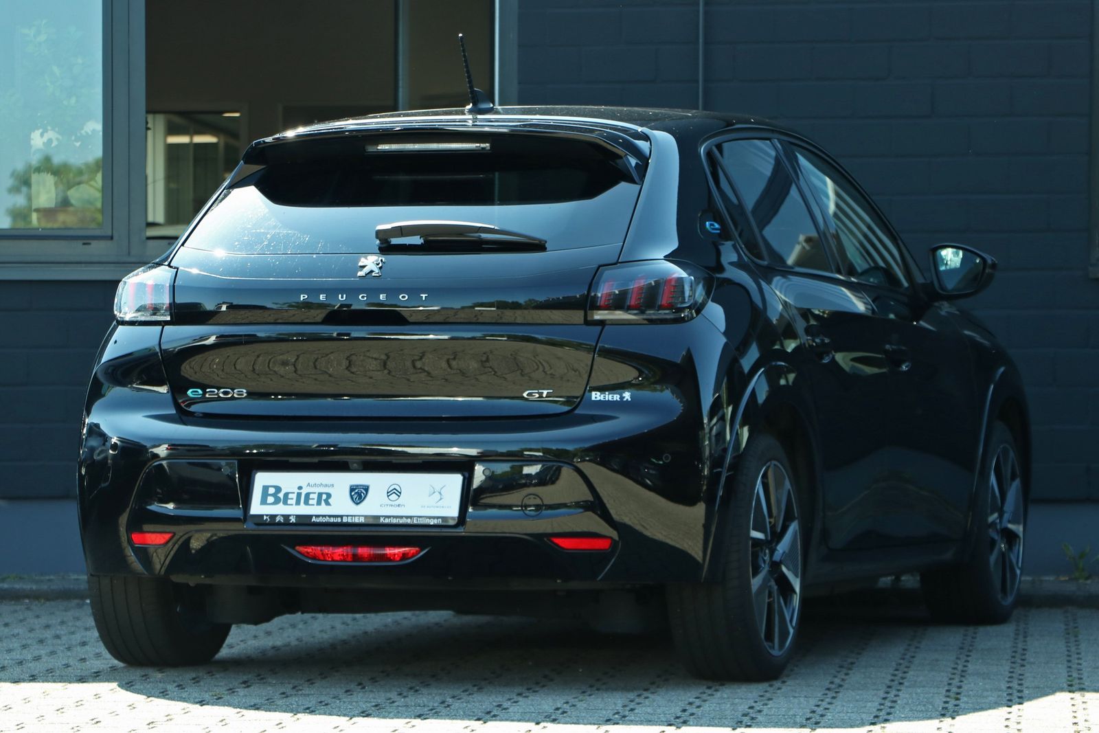 Peugeot E-208 E-GT Pack - Samsaru's Car Outlet