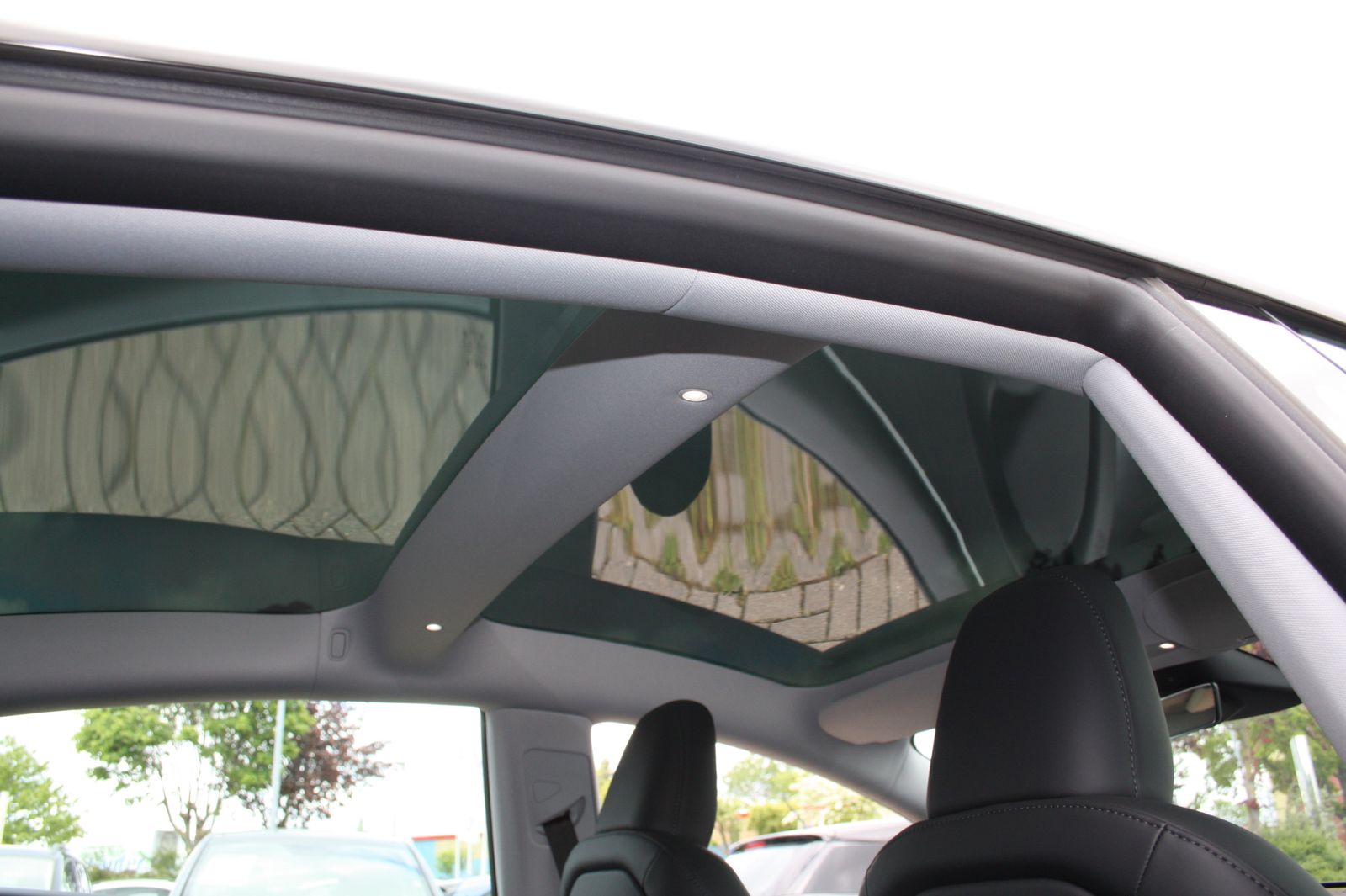 Tesla Model 3 HIGHLAND SR RWD PANORAMA 1.HAND