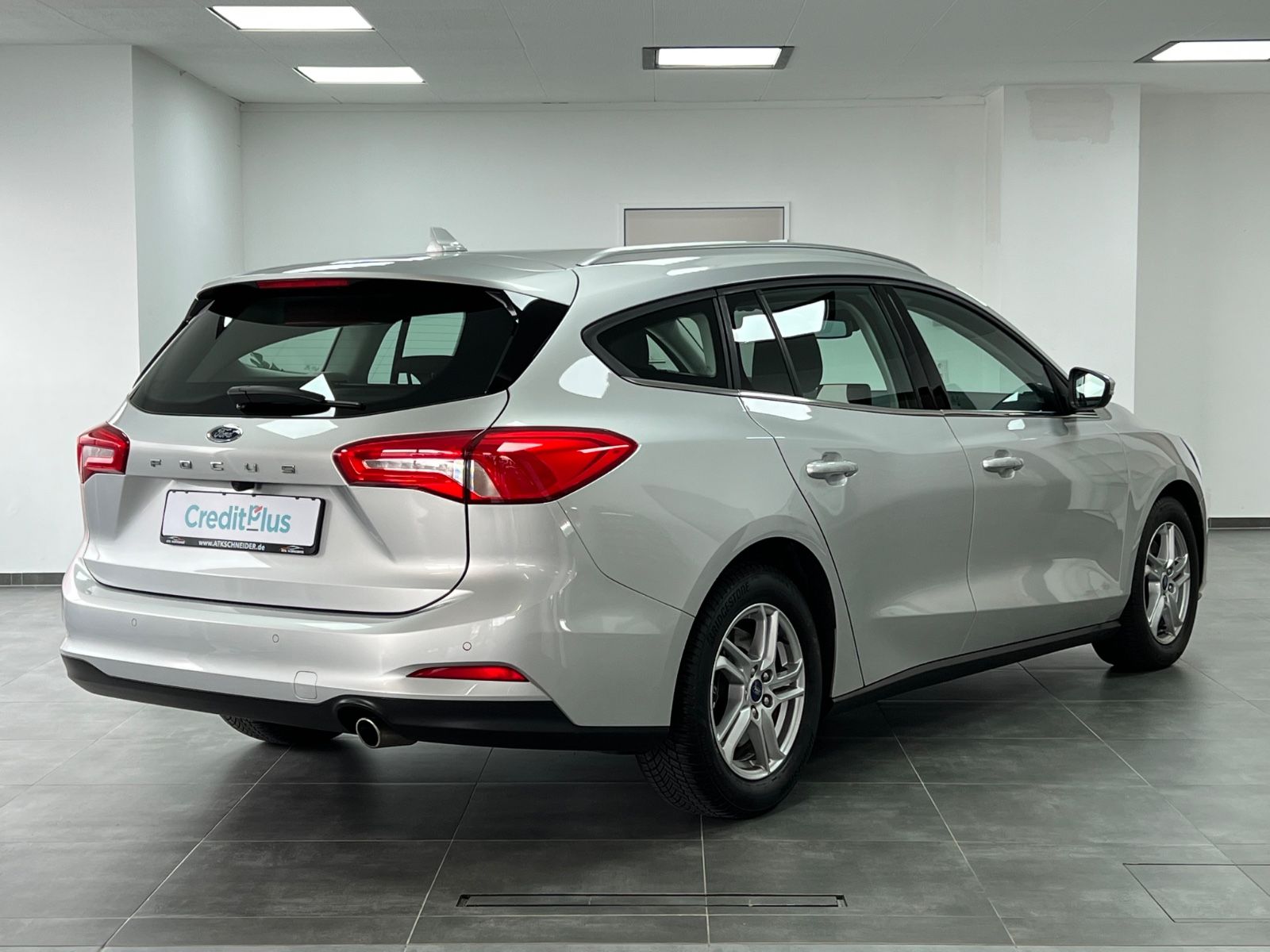 Ford Focus Turnier Cool & Connect - Samsaru's Car Outlet