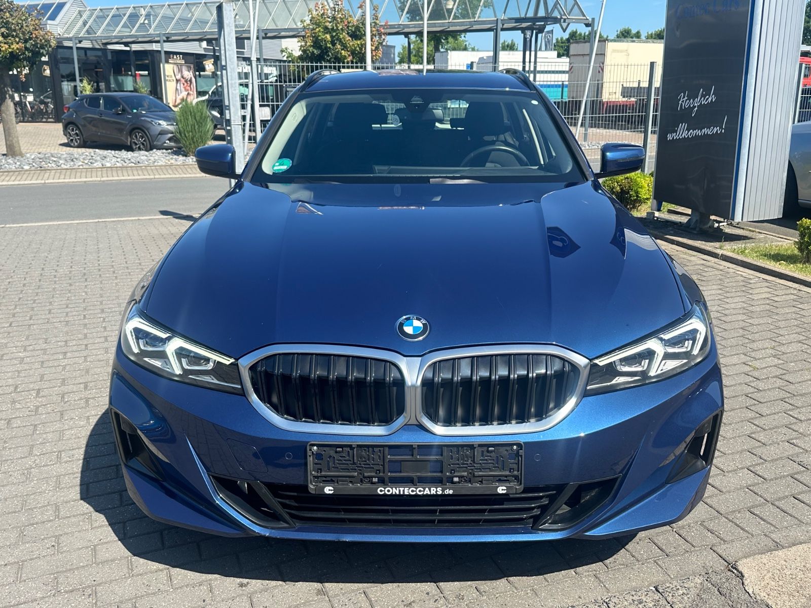 BMW 320 d Touring - Samsaru's Car Outlet
