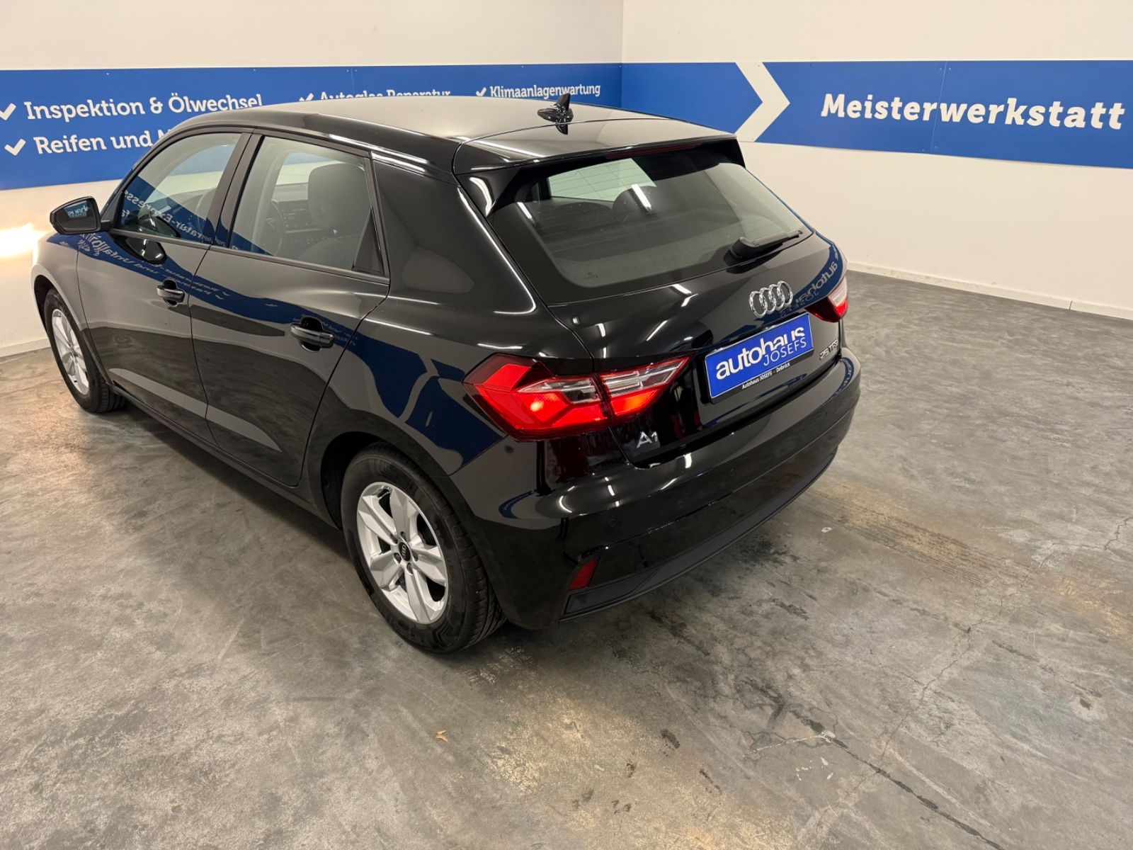 Audi A1 Sportback 25 TFSI - Samsaru's Car Outlet