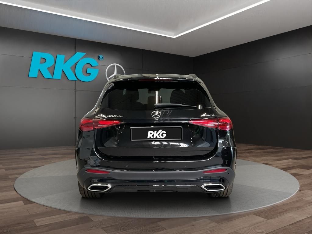 Mercedes-Benz GLC 300 de 4M EDITION AMG PANO DISTRONIC 360°AHK