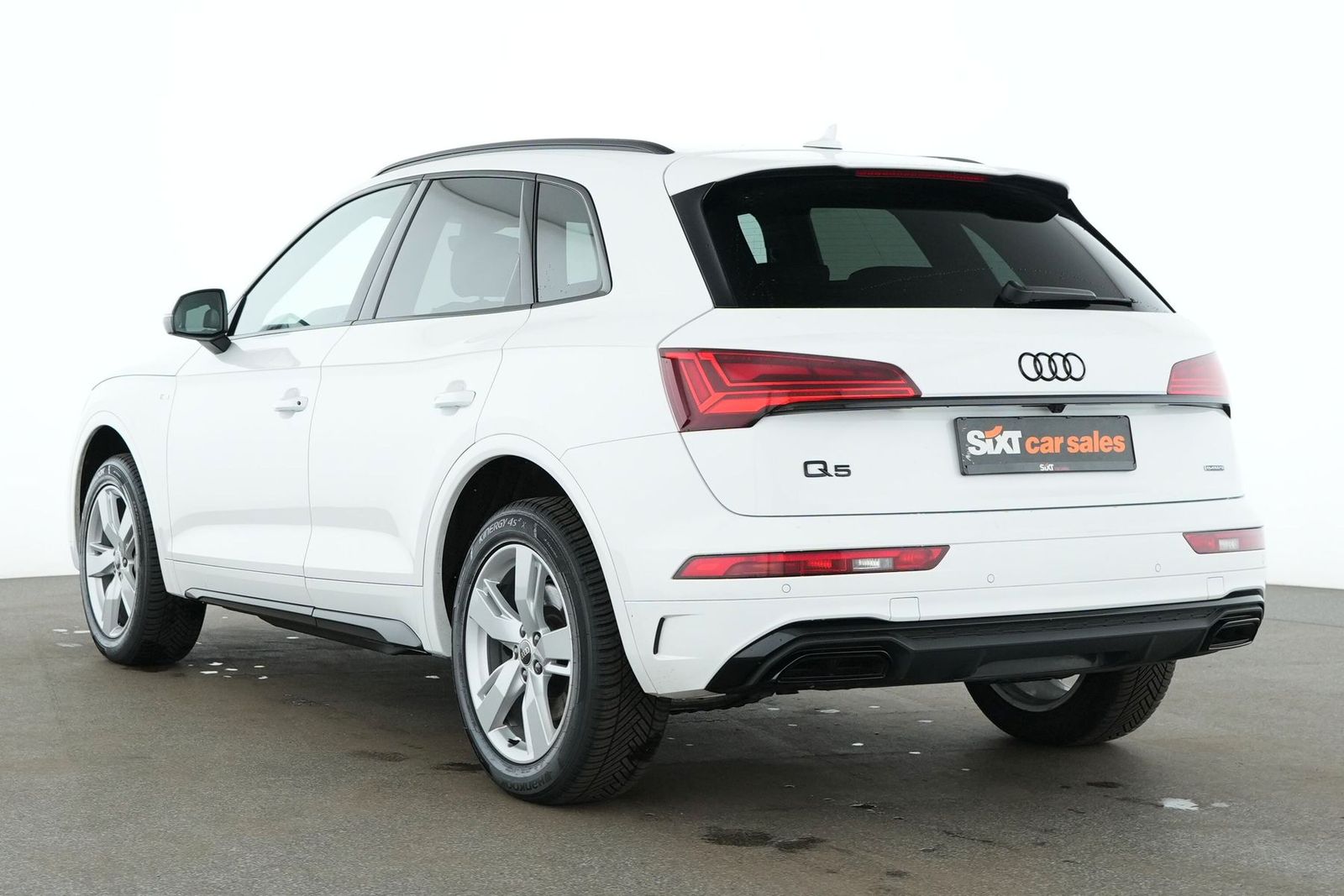 Audi Q5 40 TDI quattro S line - Samsaru's Car Outlet