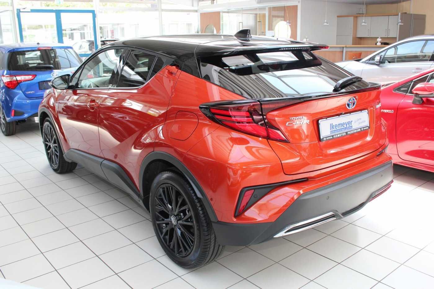 Toyota C-HR 2.0 Hybrid Orange Edition - Samsaru's Car Outlet