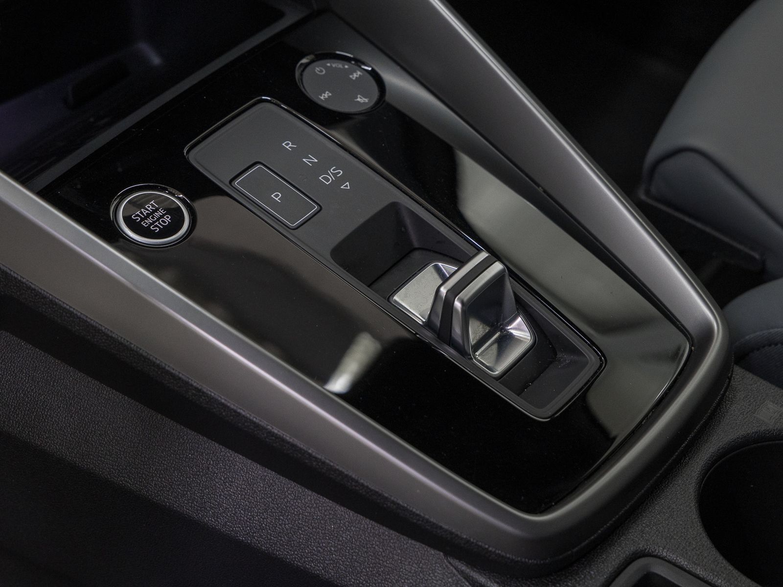 Audi A3 Sportback 45 TFSIe 2x S LINE - Samsaru's Car Outlet