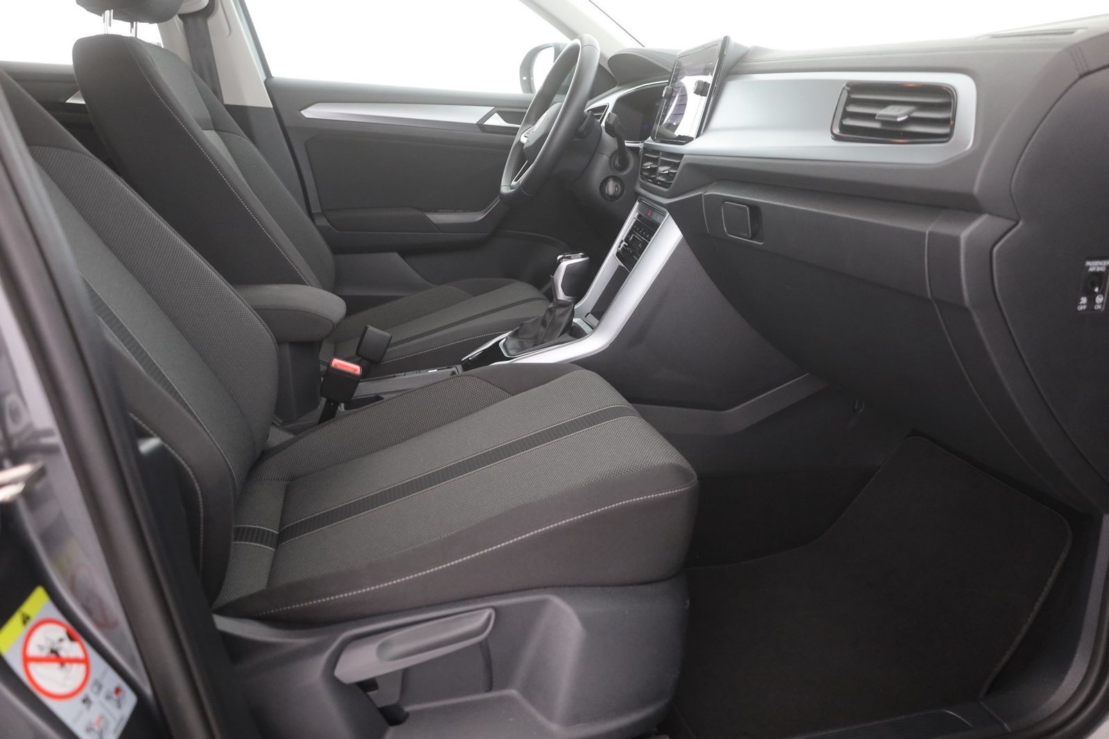 Volkswagen T-Roc 1.5 TSI DSG - Samsaru's Car Outlet