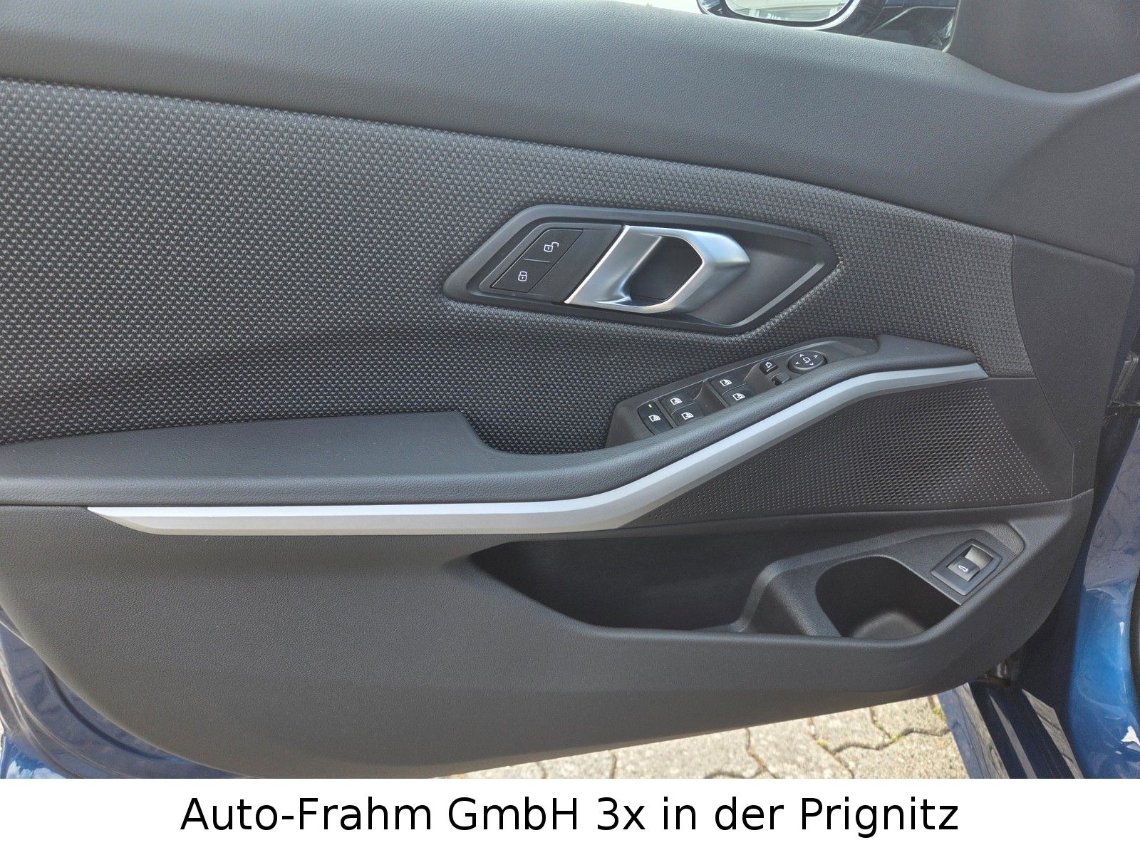 BMW 320 d xDrive - Samsaru's Car Outlet