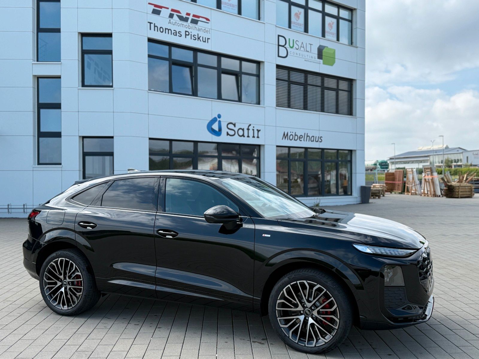Audi Q3 Sportback S-LINE quattro+AHK+PANO+SONOS