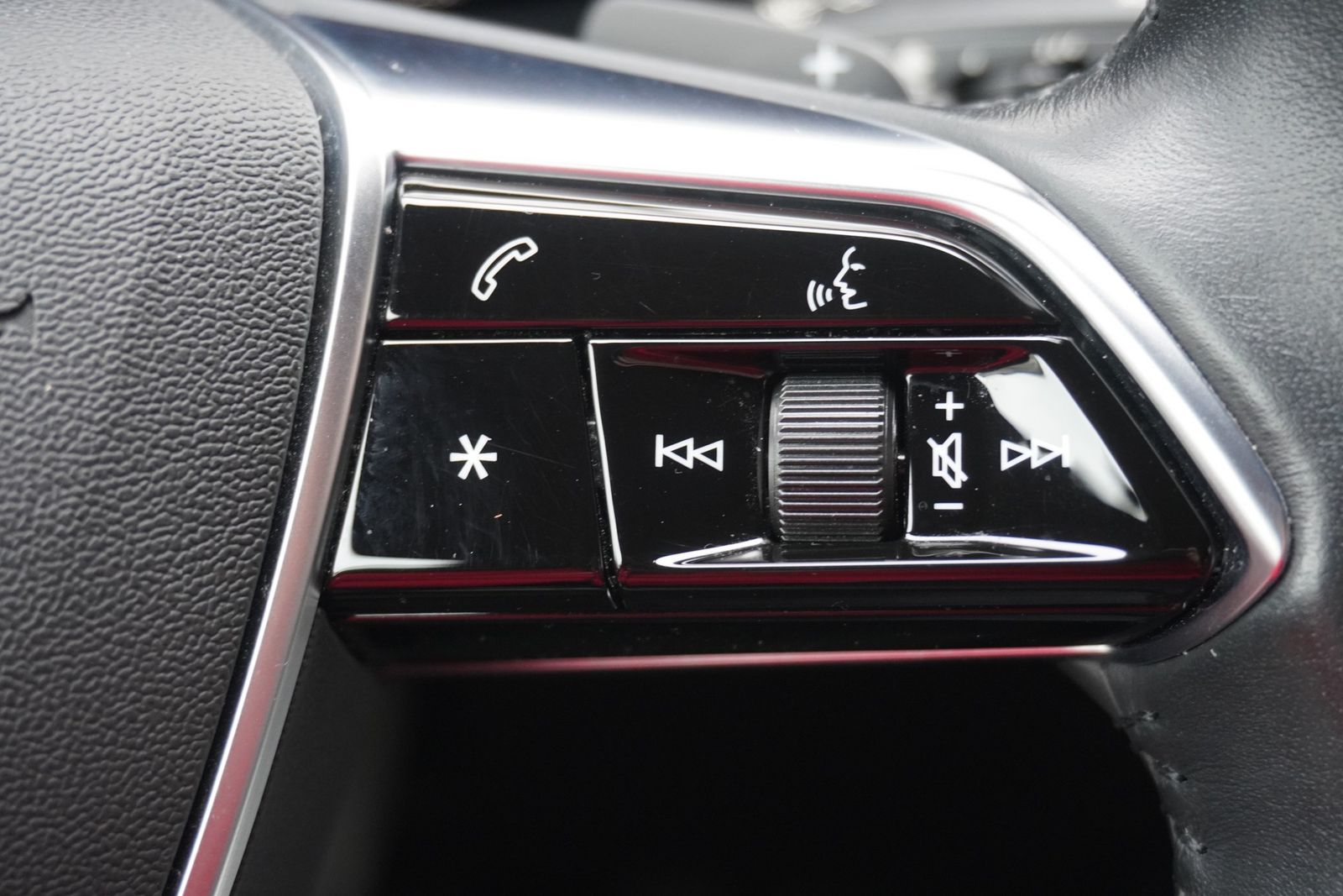 Audi A6 Avant 40 2.0 TDI quattro sport S-Tronic - Samsaru's Car Outlet