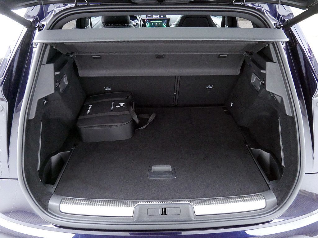 DS Automobiles DS 7 Crossback E-Tense Louvre 4x4 LED PANO 360°