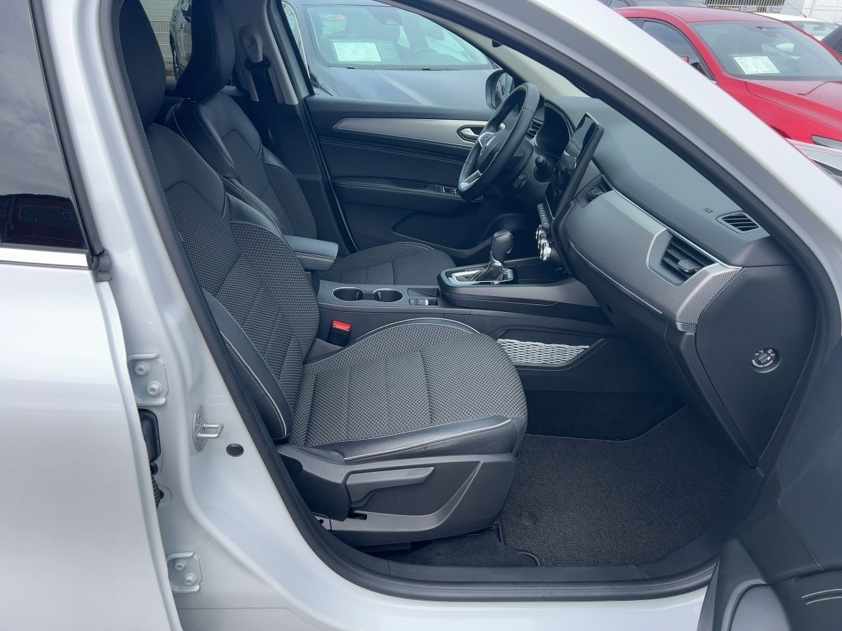 Renault Arkana 1.6 E-TECH INTENS - Samsaru's Car Outlet