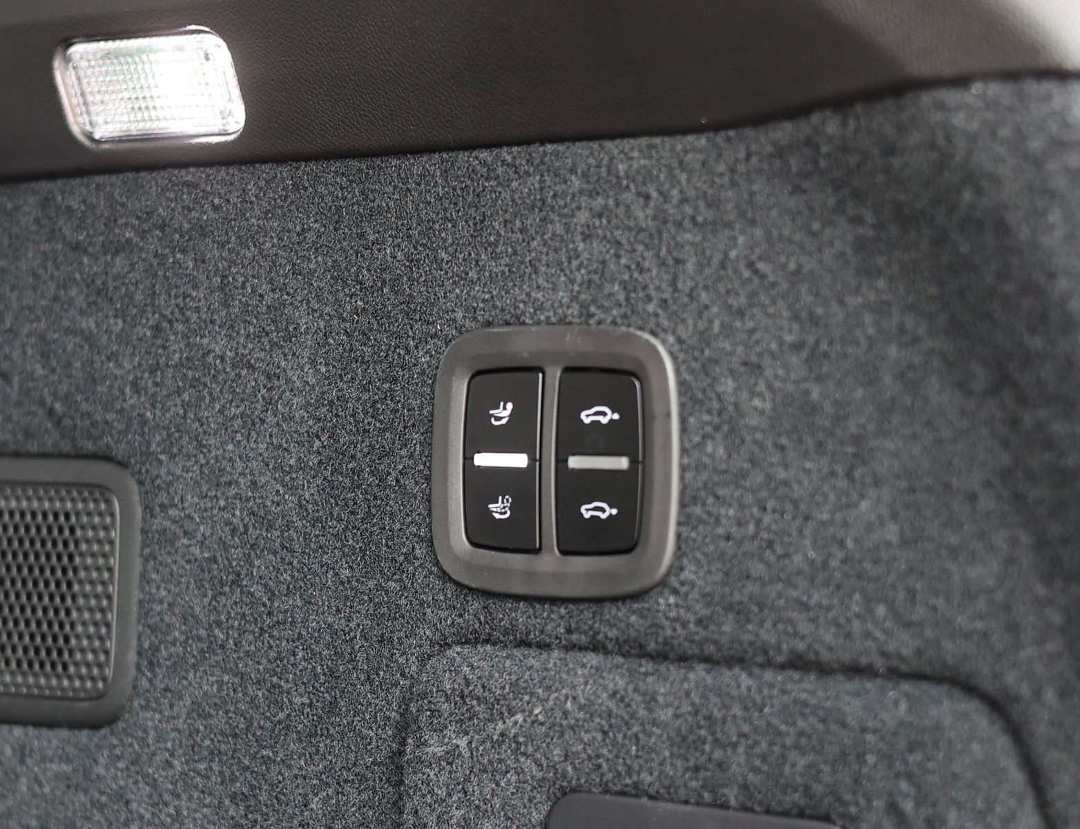 Porsche Cayenne E-Hybrid | Pas.Display - Pano - AHK