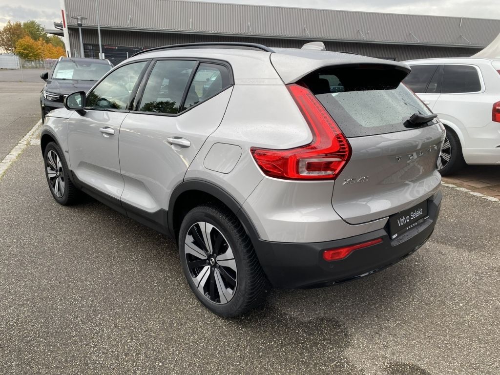 Volvo XC40 Plus Recharge Pure Electric StandHZG AHK Di